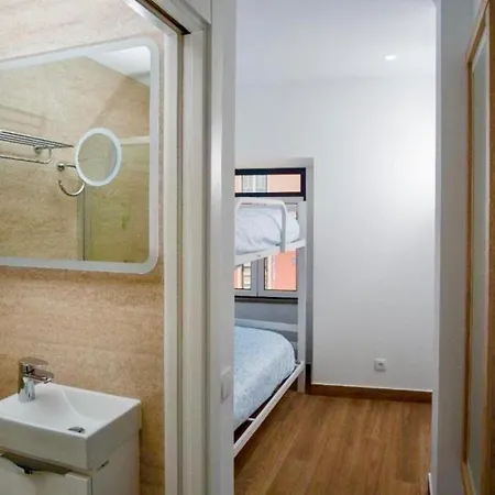 With Private Bathroom In *